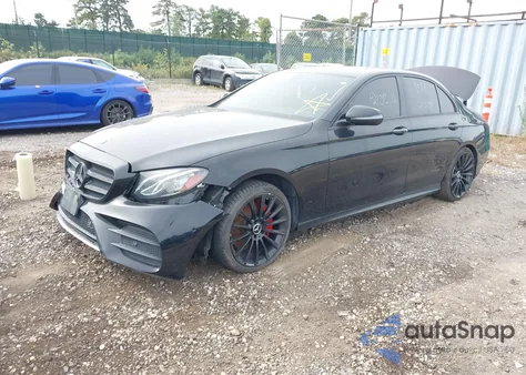 2017 Mercedes-Benz E 300 4Matic из США, поврежденный, VIN WDDZF4KB3HA142320